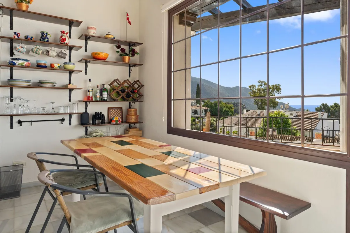 c2390449-9ac6-4e90-a688-a195d1e2c545