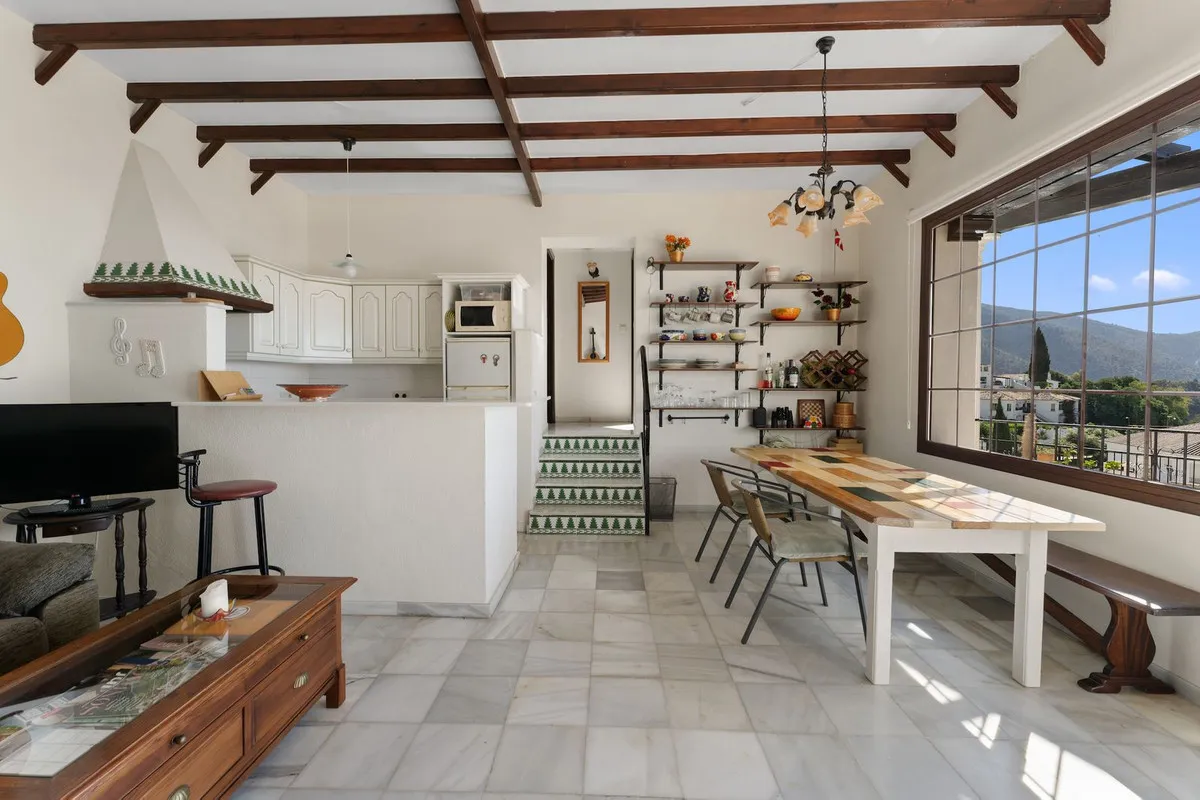 db77a352-538b-4ec7-967c-1189b8154136