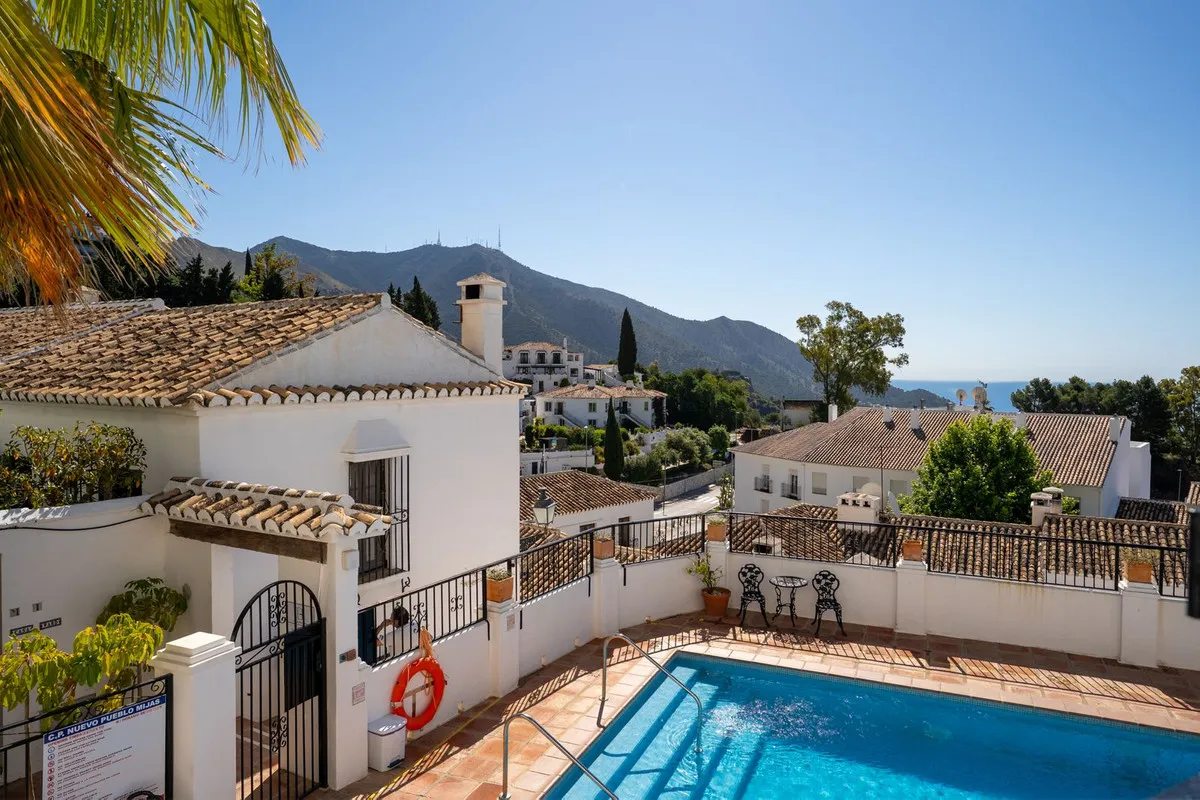 df4d7141-9859-4a6c-a981-ced9c0023346