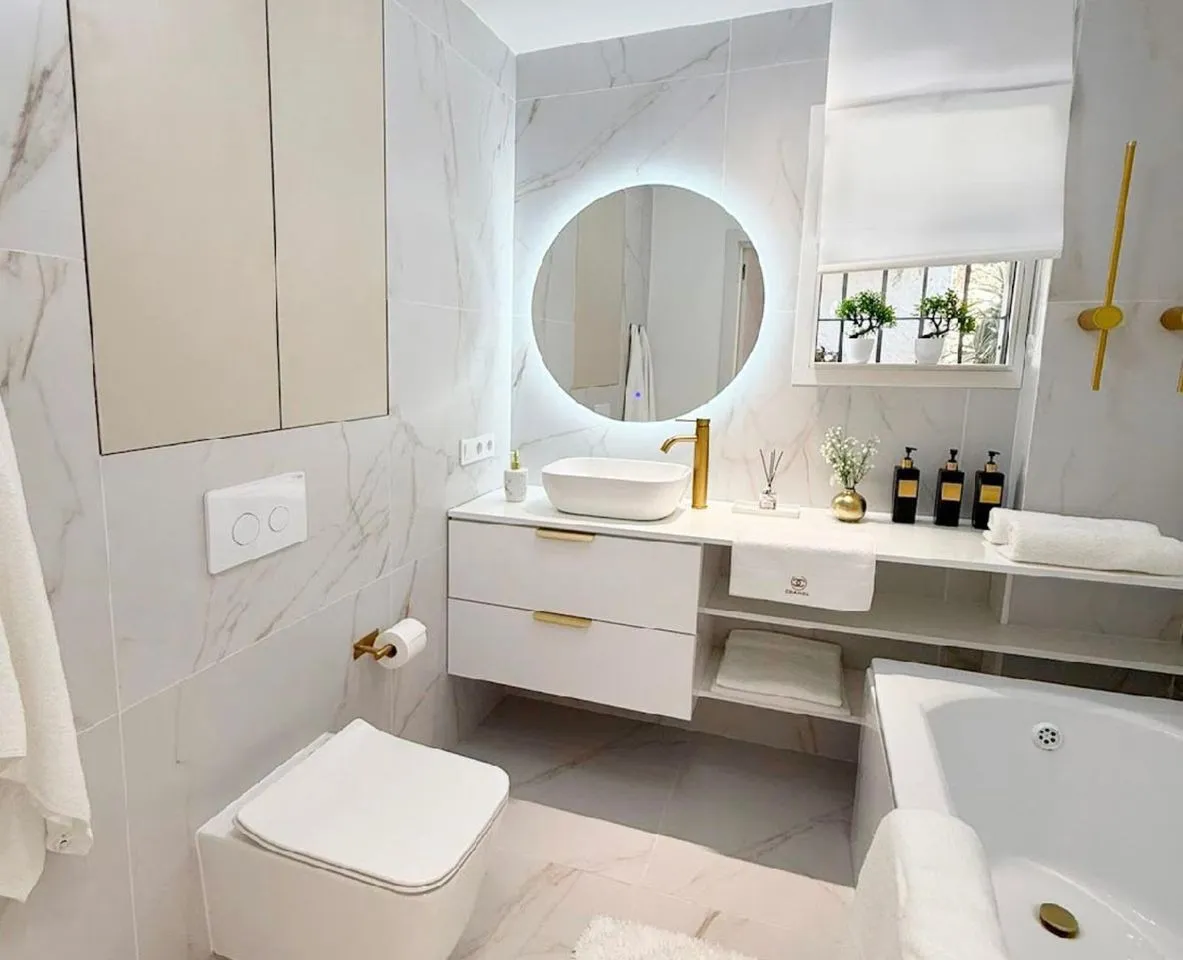 3493ef72-5e97-477a-a8db-9216529e90be