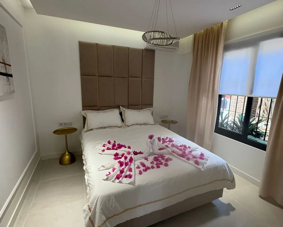 61f30135-b6c1-46a9-b927-1022f9686628