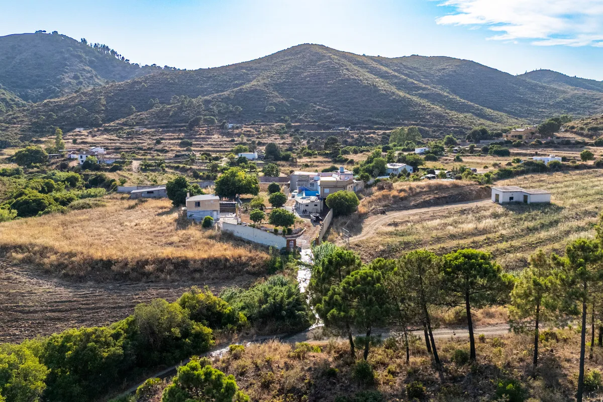 56134e4a-940e-4a8e-b4c8-49a226fbea0d