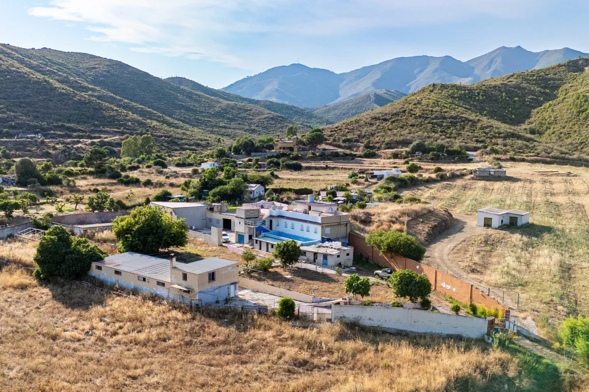 9382cb3e-f61c-450a-be72-3ddae1d96301