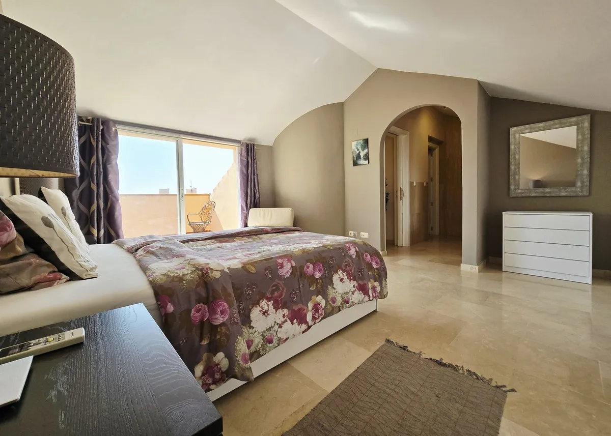 526fc47e-fae7-4677-b776-aba29d1213f2