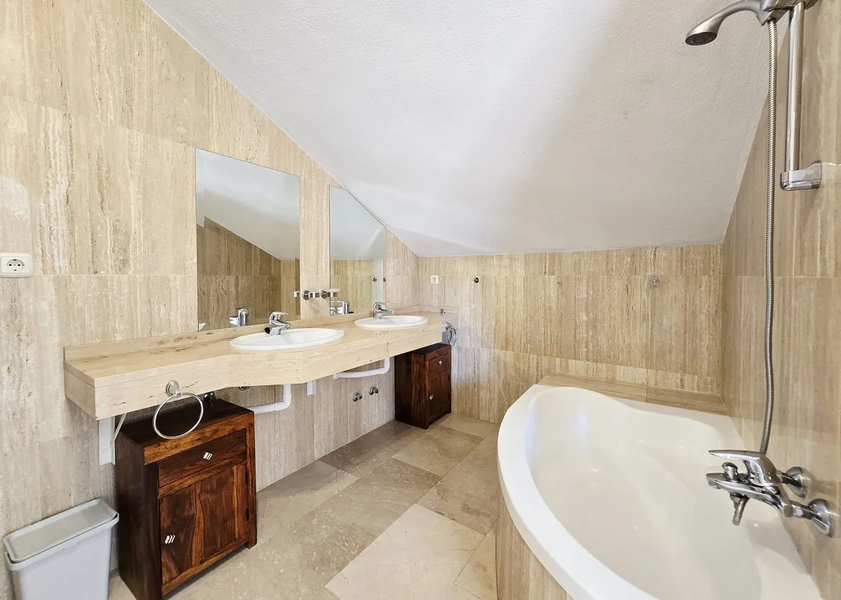 660886ba-9401-44ab-8011-9d4462314ccc