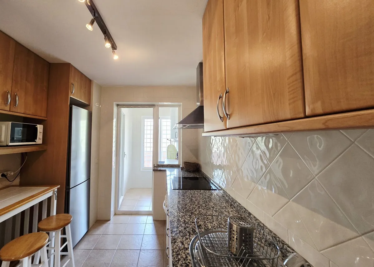 71733dd7-b750-42f5-a492-b07458f879c0