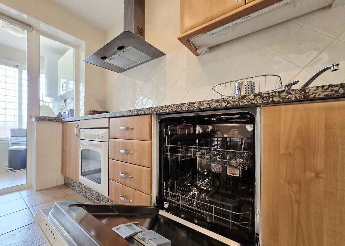 c6c8e251-fa63-4dbb-aeac-2609af56dd03