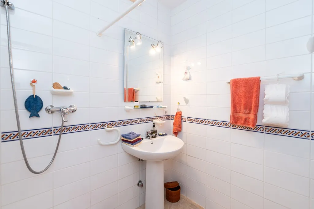 3e394e03-81fc-4750-8aad-90df110d4572