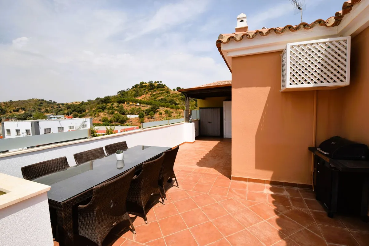 774069db-c292-40e8-9470-05ee10e2ebbe