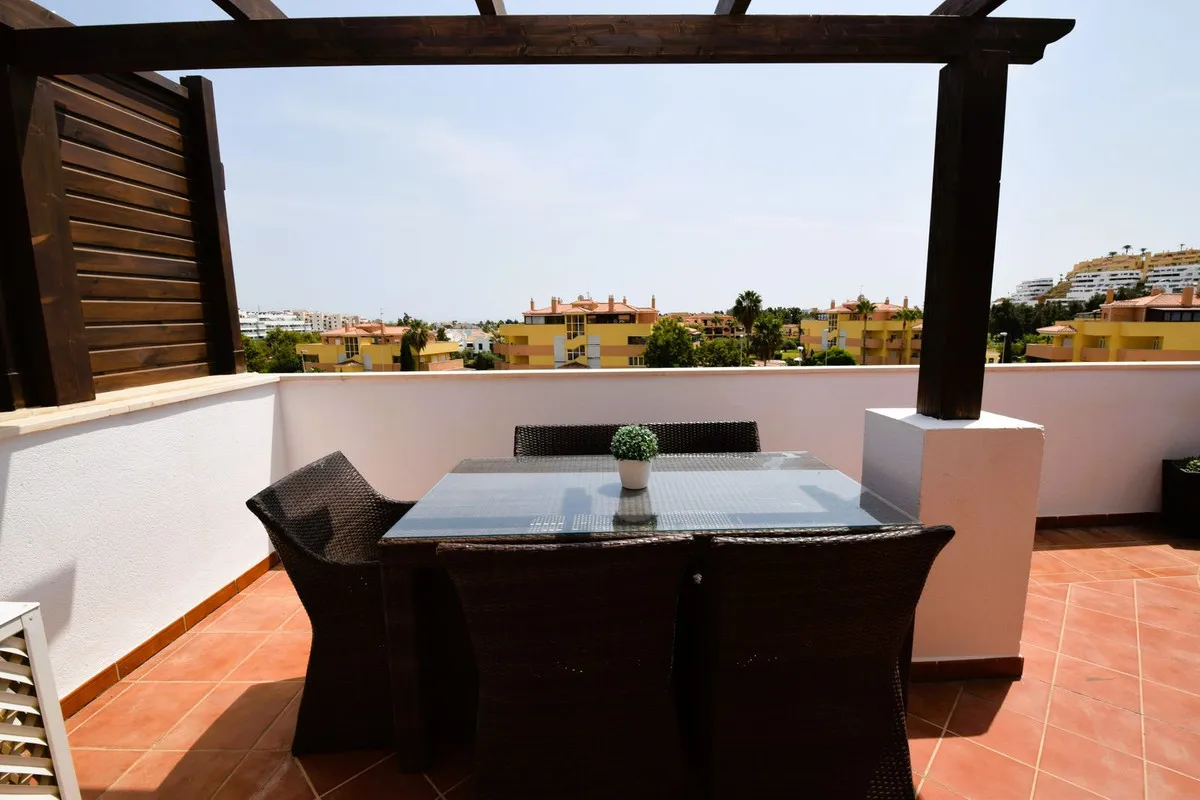 9bd6d8ac-53f1-4519-ac08-839840e90dab