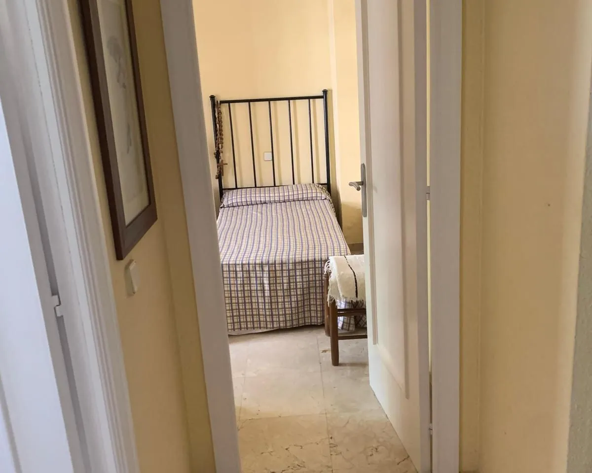 1db7845c-6799-4799-9533-3bfaf78d09c1