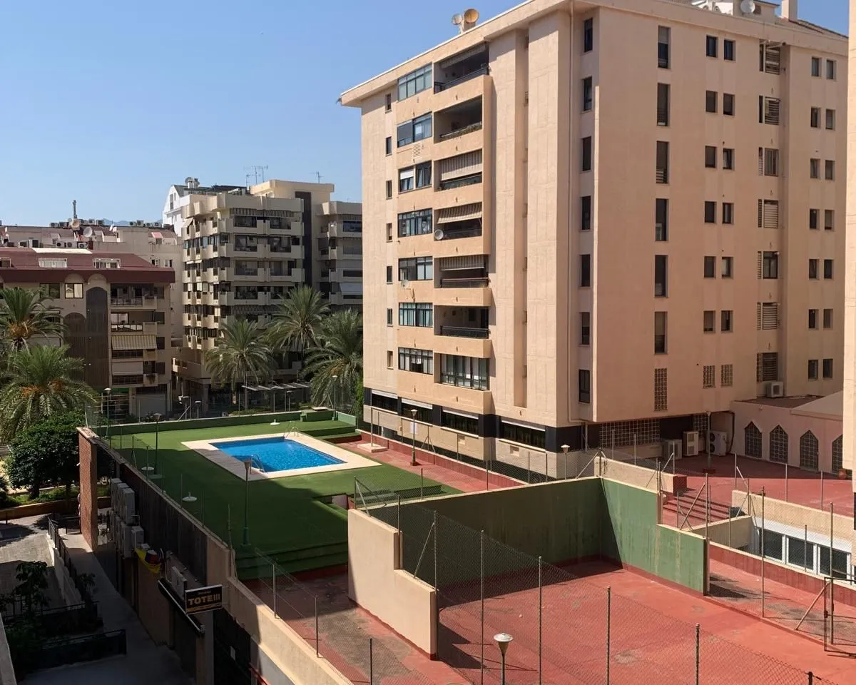 f93b23b8-eed3-4fea-9e51-16a2dc096102