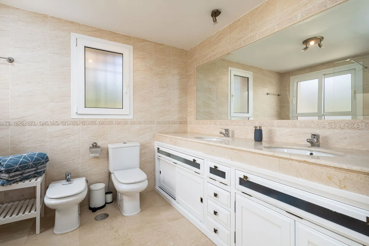 19753f1b-4945-42be-a42d-32ff21679bb0