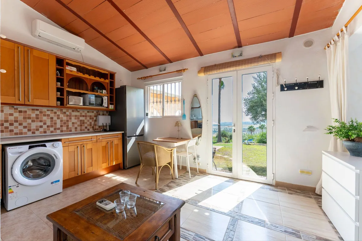 216d3ce2-57c2-482d-a227-8f33365cdf83