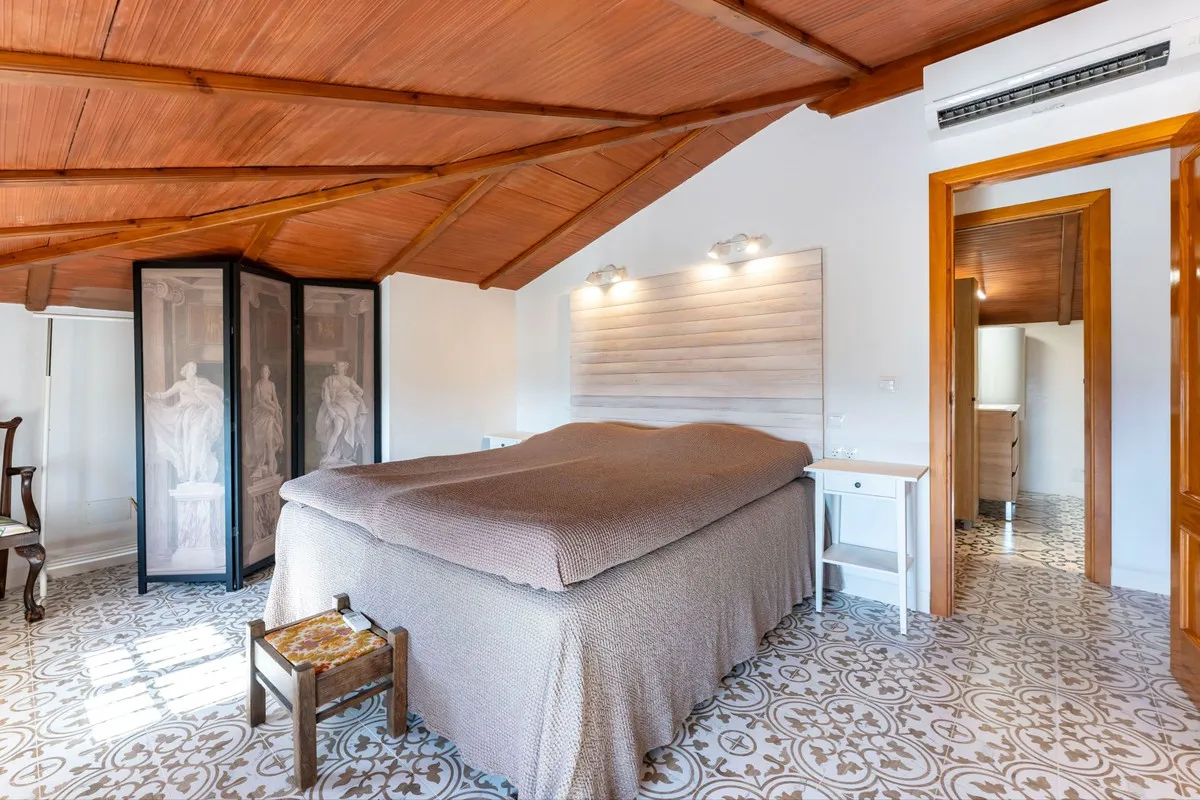 89a77eec-9299-49ad-95f7-f9116bafe9f3