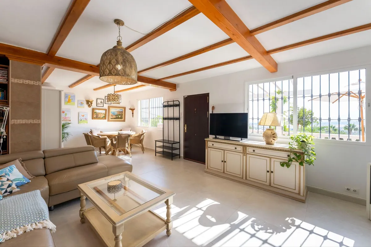 8bb84f60-8769-41b2-9a21-4680ff95dc06