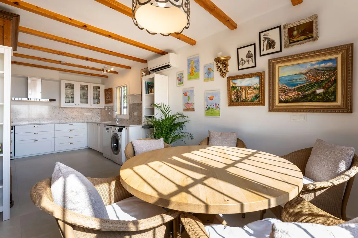 b4d08012-4568-4c03-b9b6-697ca389f65f