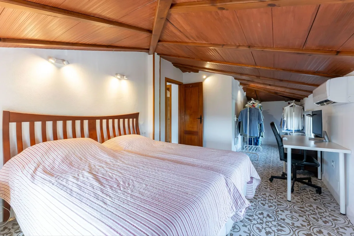 ca497565-53f0-4550-b7e2-4ddbbd0f84bf