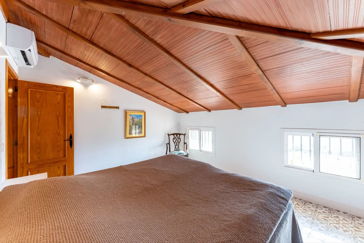 eb2ed4a4-1f08-4862-9380-faba48b9c40e