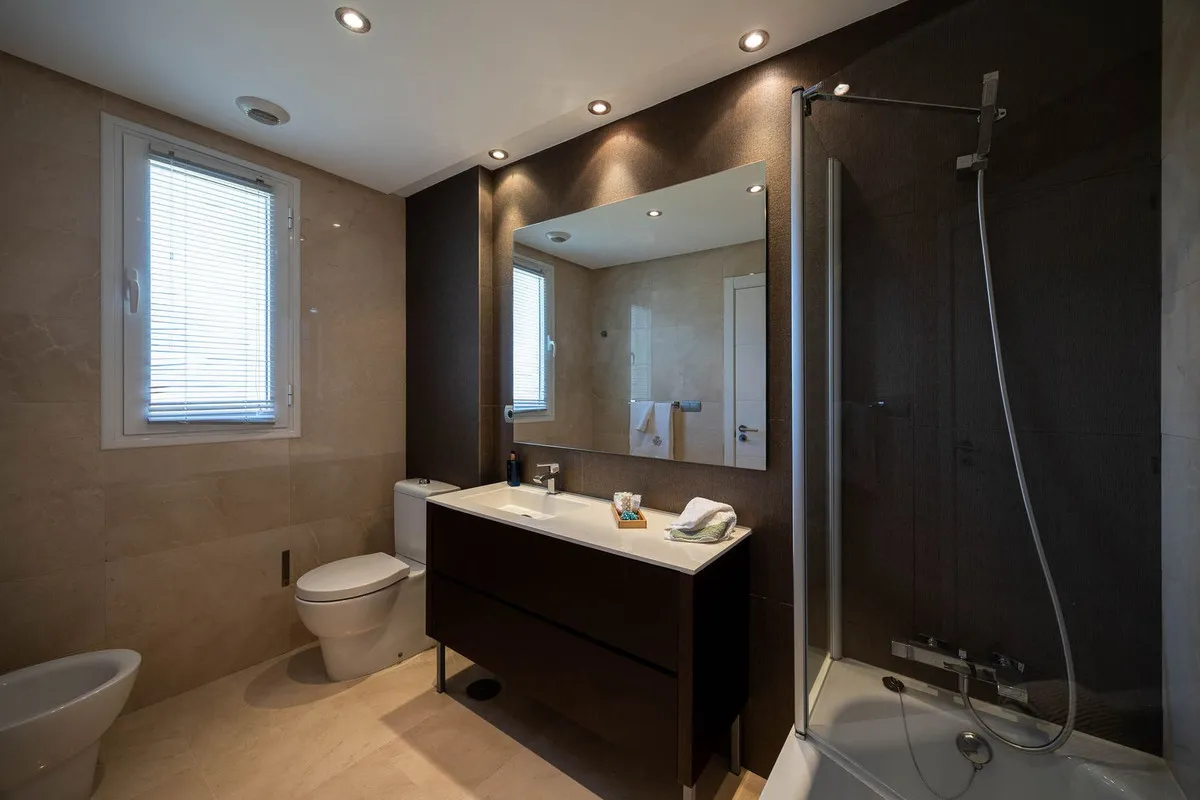 08e38db5-bd44-4077-a9e4-ab39eb786cb8