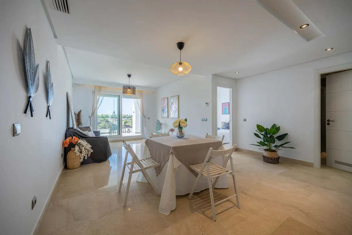 6c827425-666f-4f39-a297-3a635f6e98ad