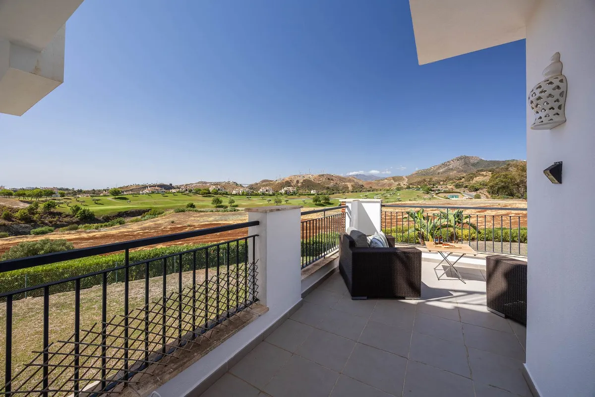 c2ef5d35-ded7-4047-af43-598f242f6bc6