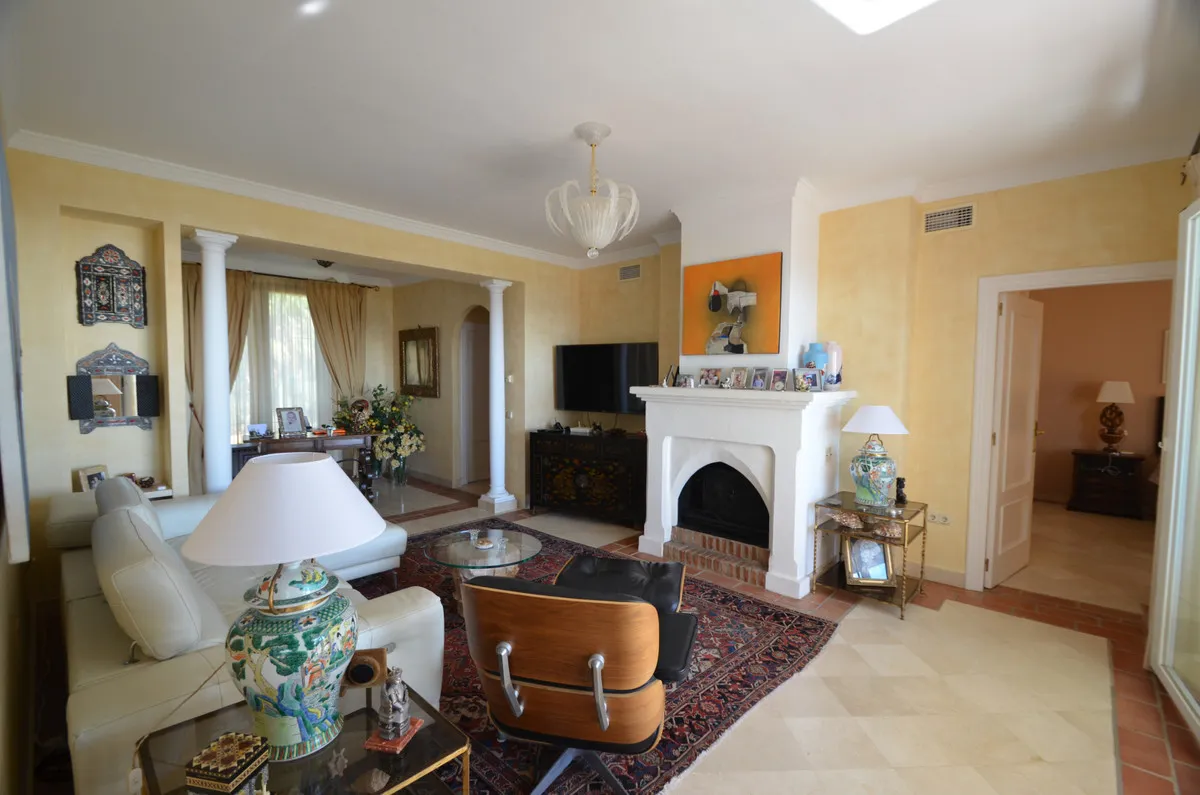 09626667-5c32-4915-88a7-c03b16ee24cd