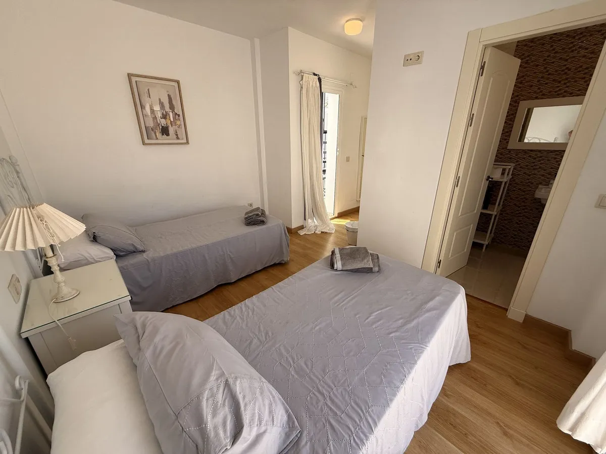 6cc6b9dc-f31d-439b-88e1-8b4486be6482