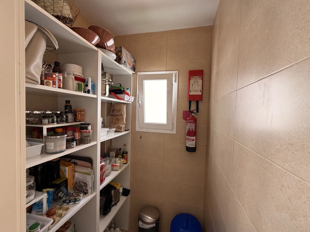 d3568fde-04f3-47a3-a893-9514dd6b756f