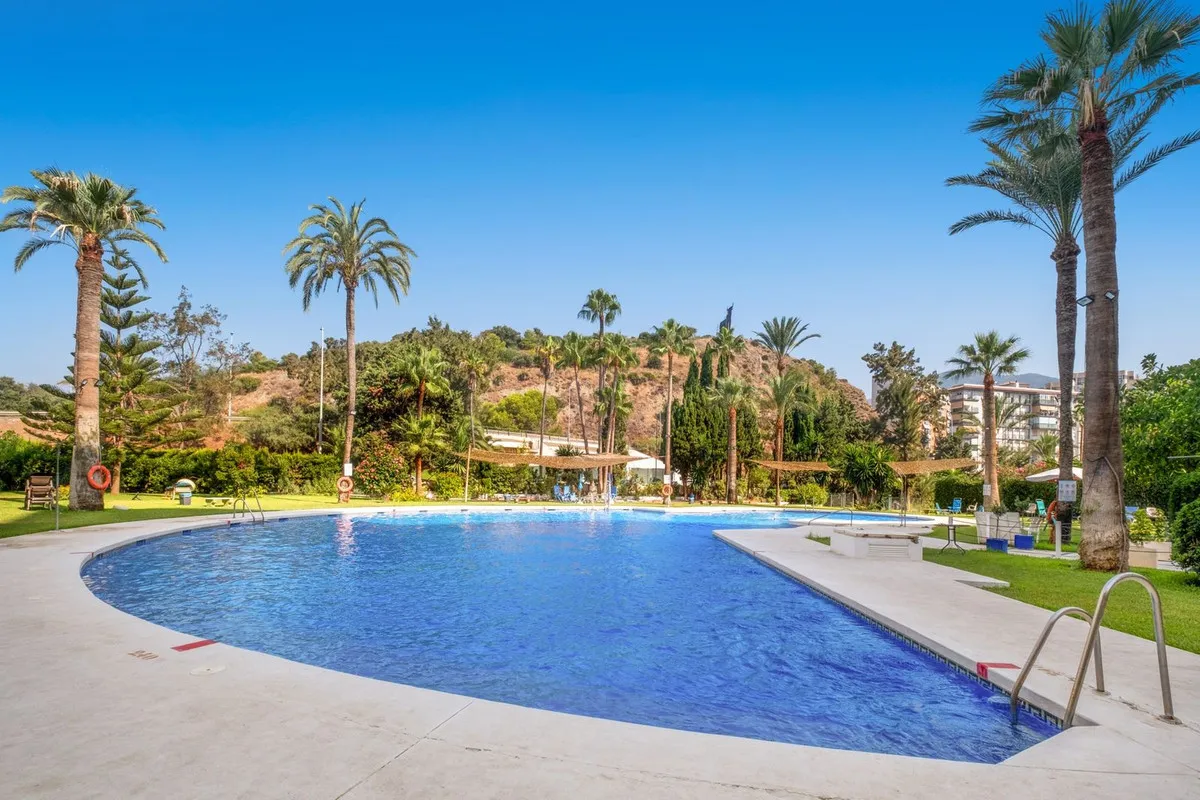 4a483baf-d346-482d-90c2-a451c5ee8b0b