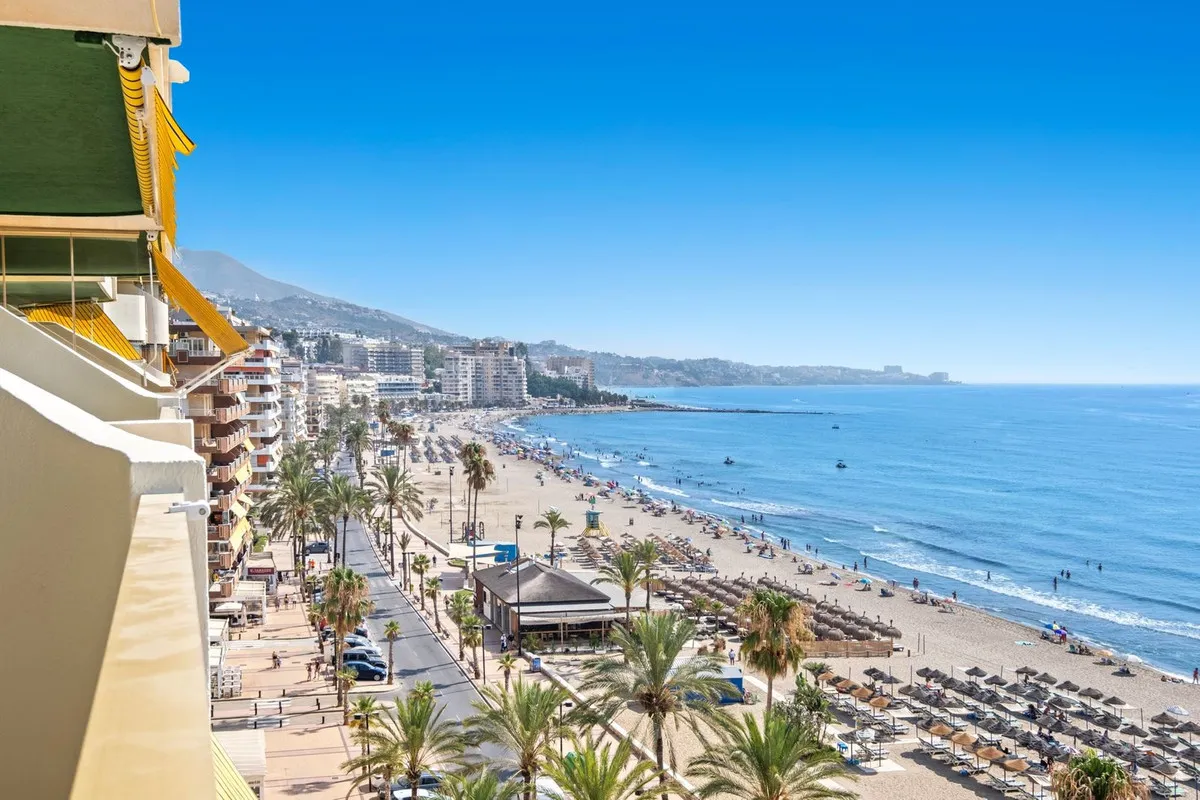 555e06ab-b1da-4bdd-8a8b-755d88f18884