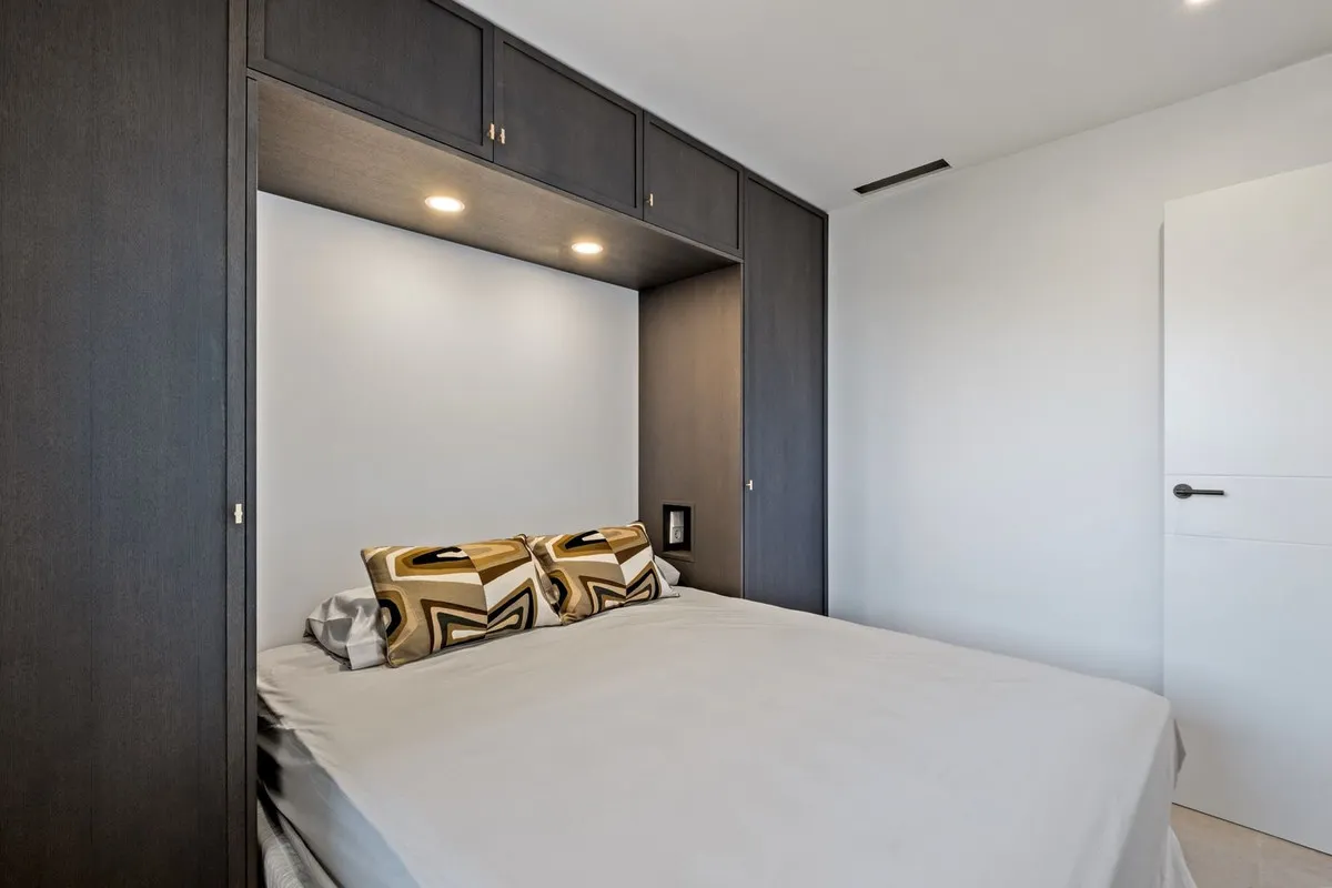 78c332cf-015b-4bbd-a331-1d03598d92de