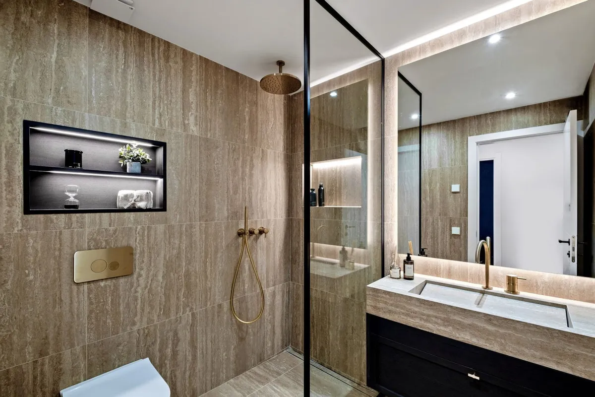 f640e5b5-bcae-4604-8d6b-08abbf99b38c