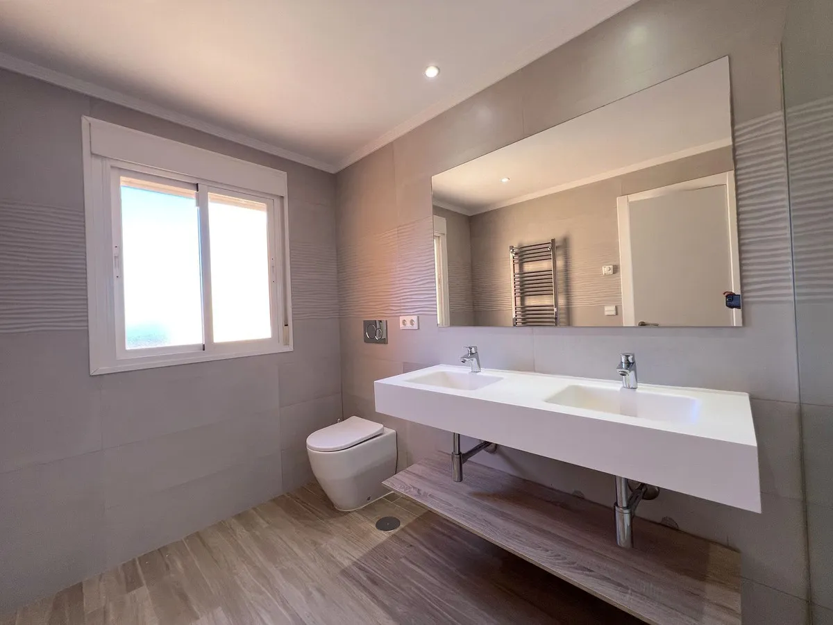 137c7d01-6813-44f4-a337-bbe85f802f66