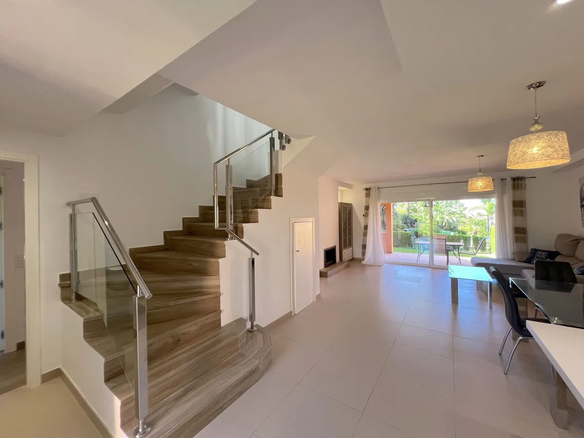 71eaecc4-9648-4d0e-8ecc-3b1ad478df27