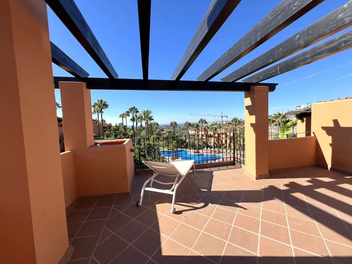 9b357cf9-b14e-4f49-821e-b035d132bbac