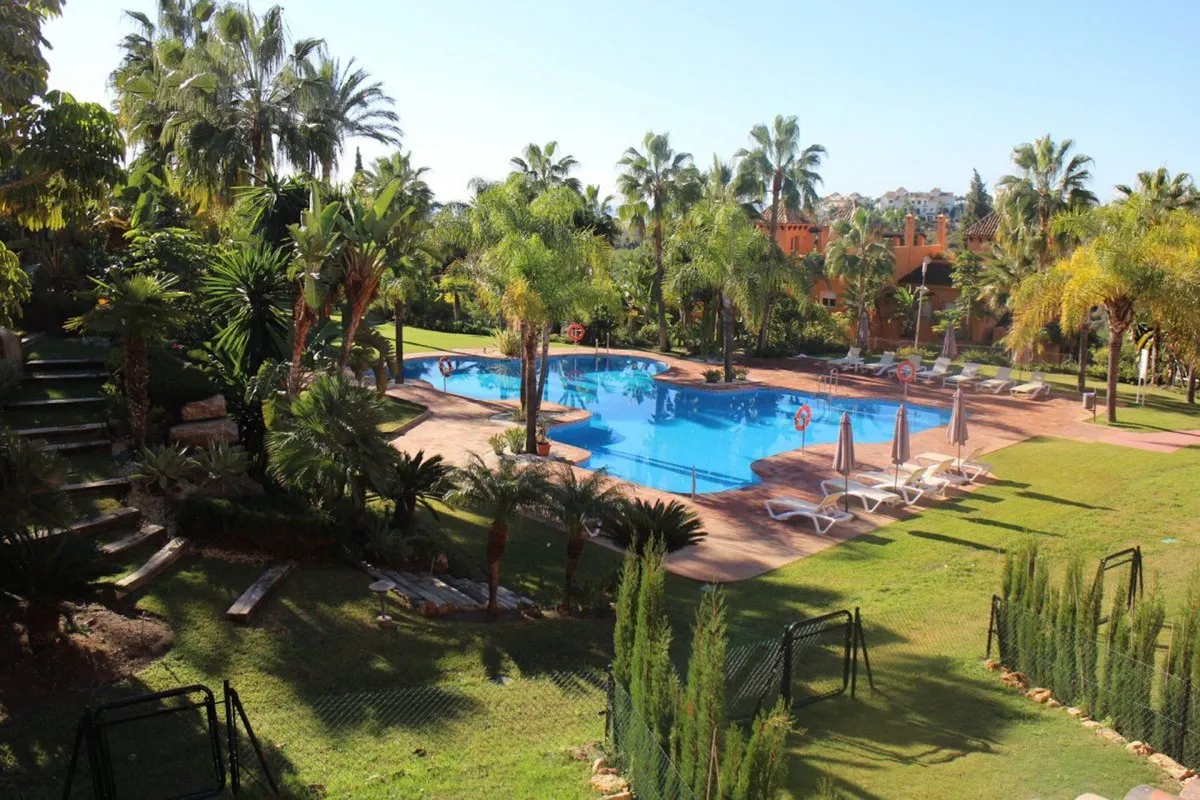 f7125f8d-457a-48a5-9e8a-ebe4271a551d