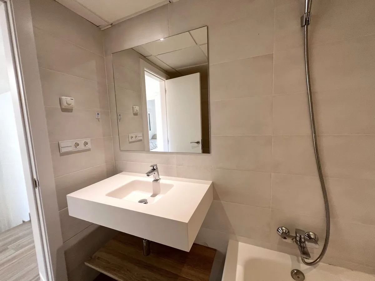 feb93150-95a1-48de-a3de-f26229607486