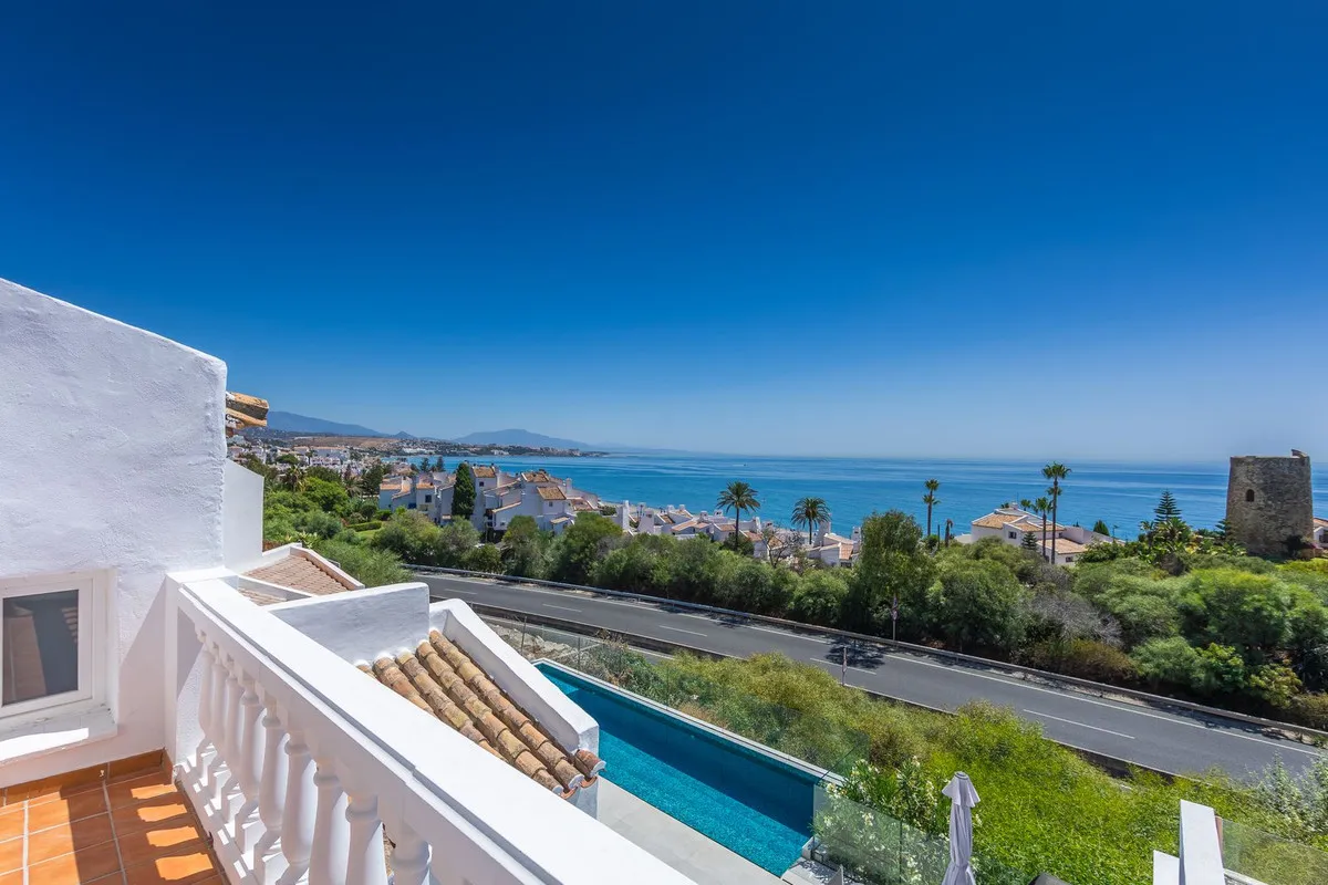 4d7b1aff-fa79-441d-a5d4-510968b505d3