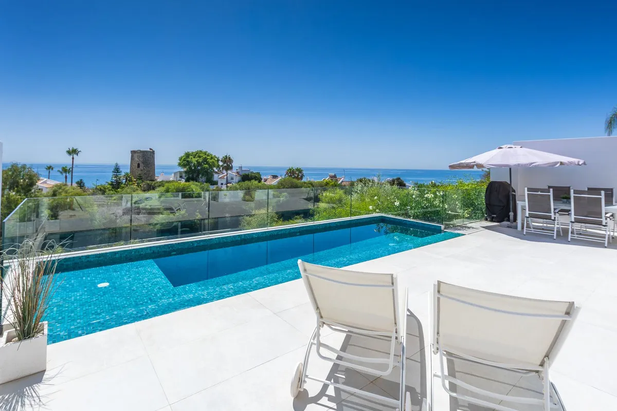 70ff8f0b-a425-4822-9b3b-6caa369c5bd6