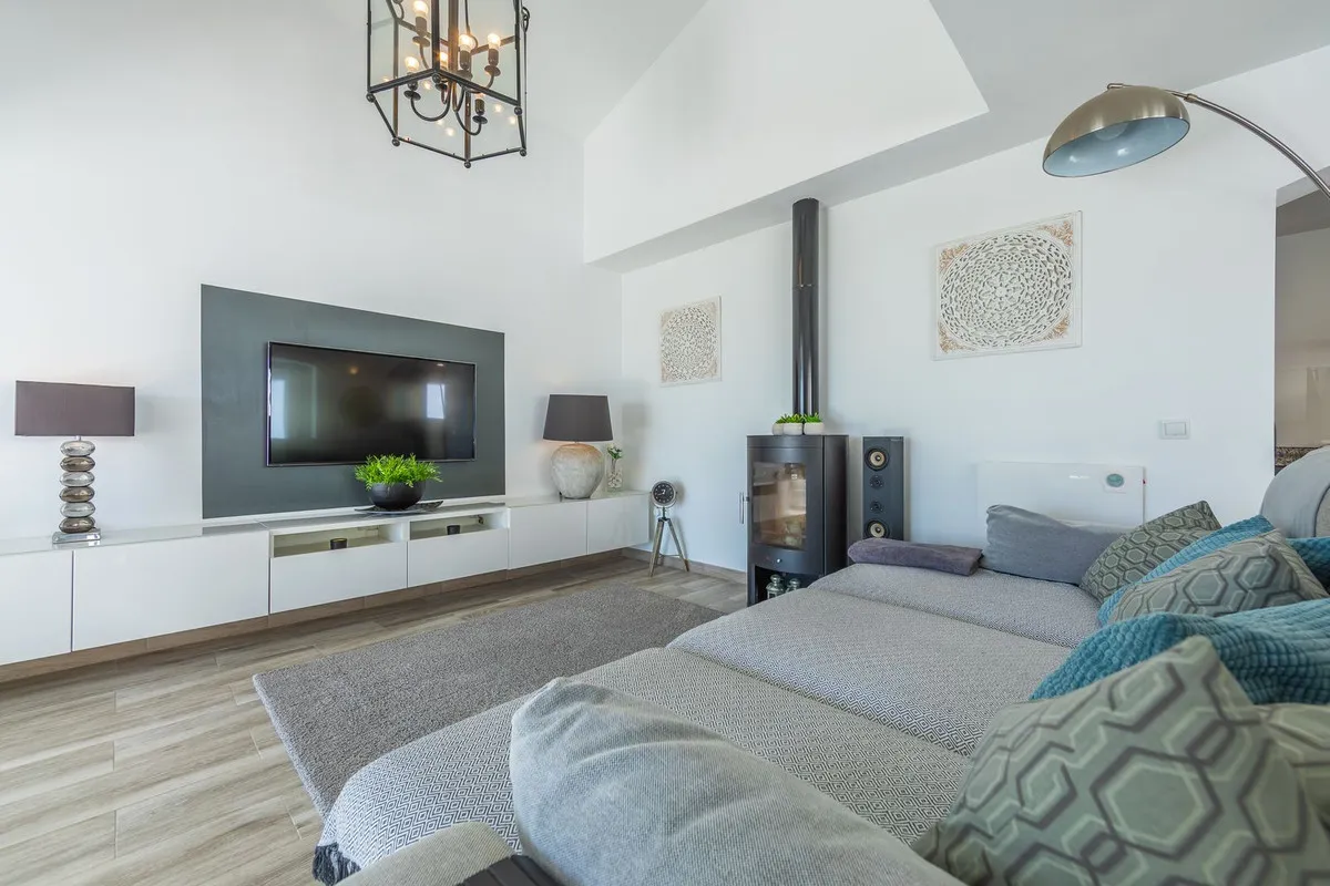 77d35b4b-45cf-4609-bea2-28f36cedcecc