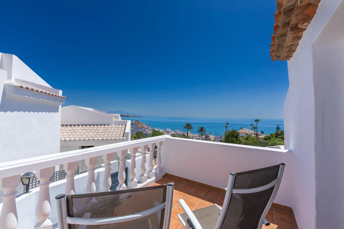 9a69b620-89a8-4910-8bf2-438bb47bfd33