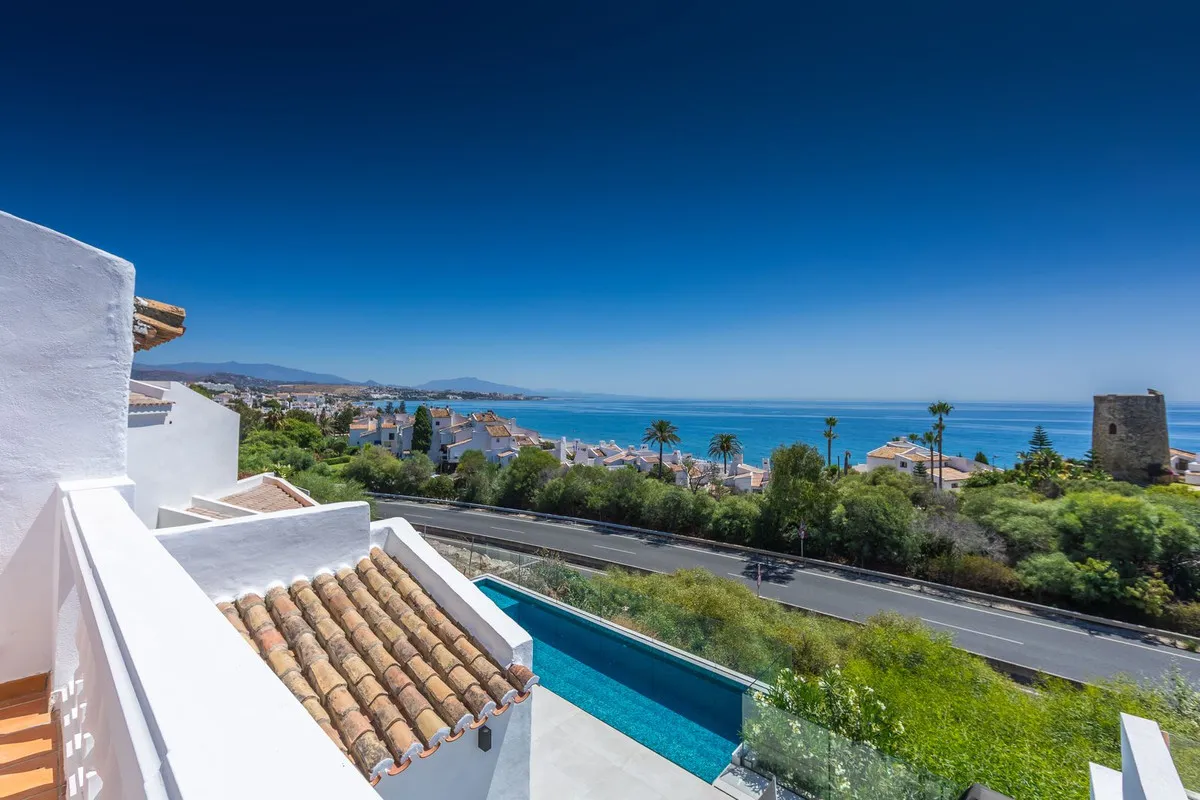 d023904b-eac8-4665-878b-2118073e5208