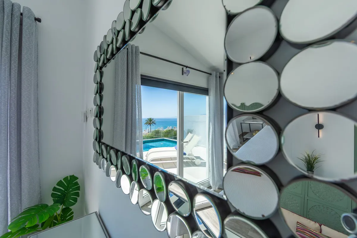 d52fc4be-9f6e-4cff-9e58-05569c9a80dc