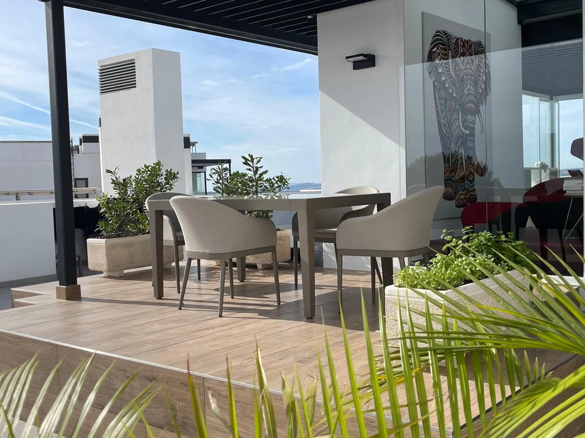 3b2569b0-e7aa-43fd-a997-f28a0b780802