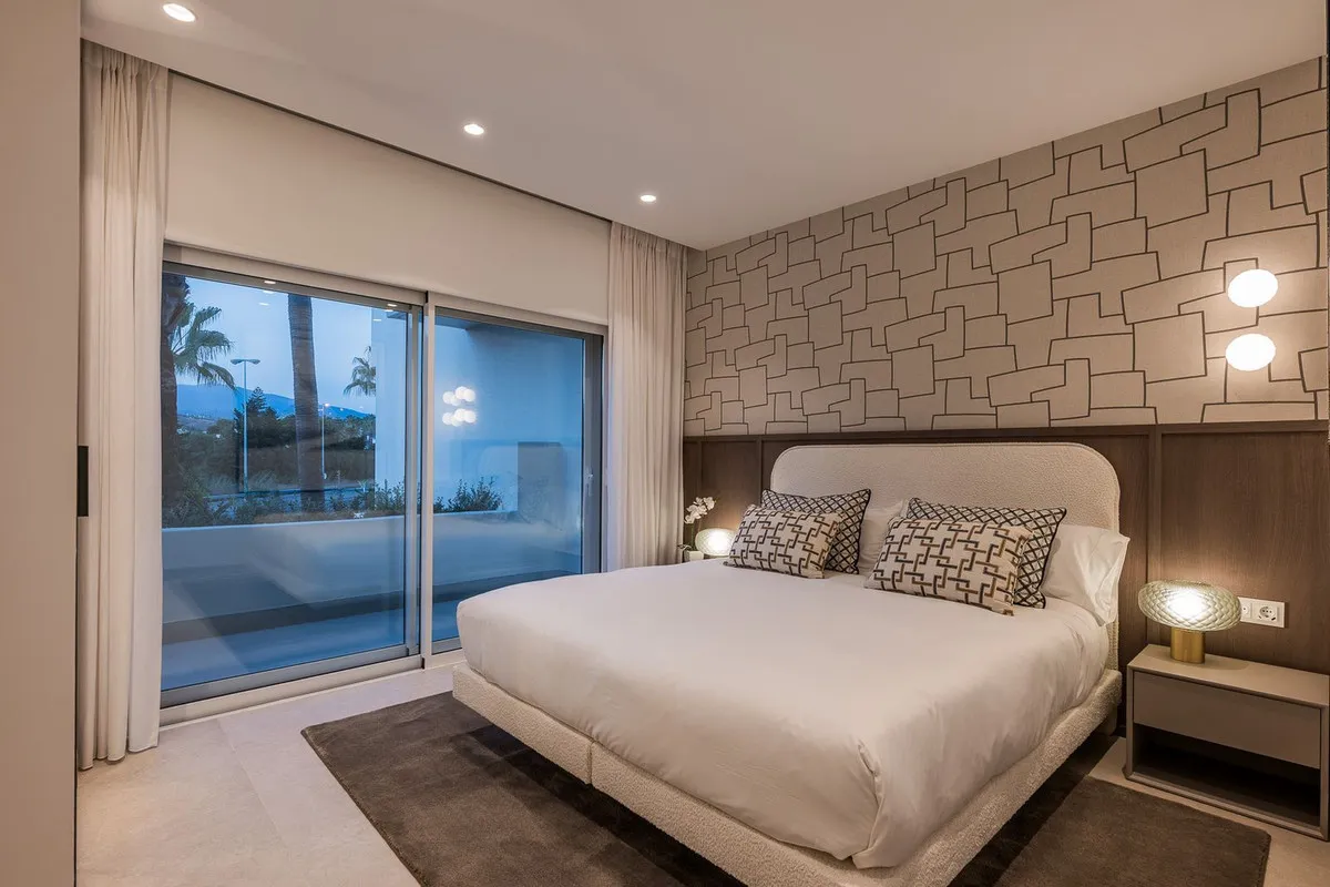 51ae7269-fe44-4db9-8398-b5b2c1bf0f09