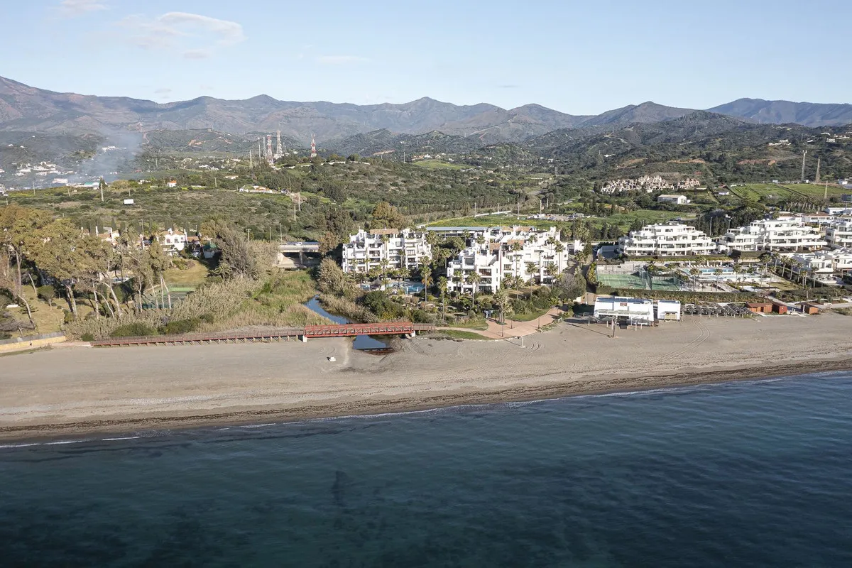 709c4f2e-4372-4bfc-b57e-d7a378b50e80