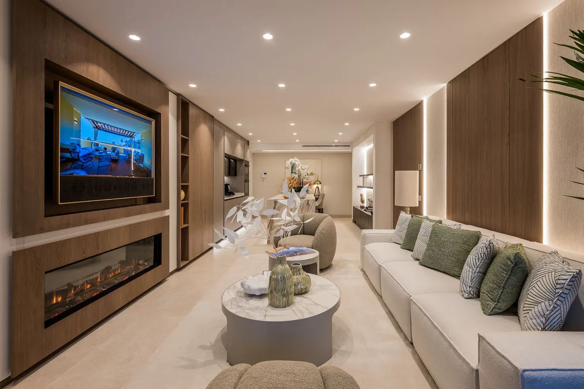 87e2a42e-9a7d-4e7b-8c41-b1595b5b28de