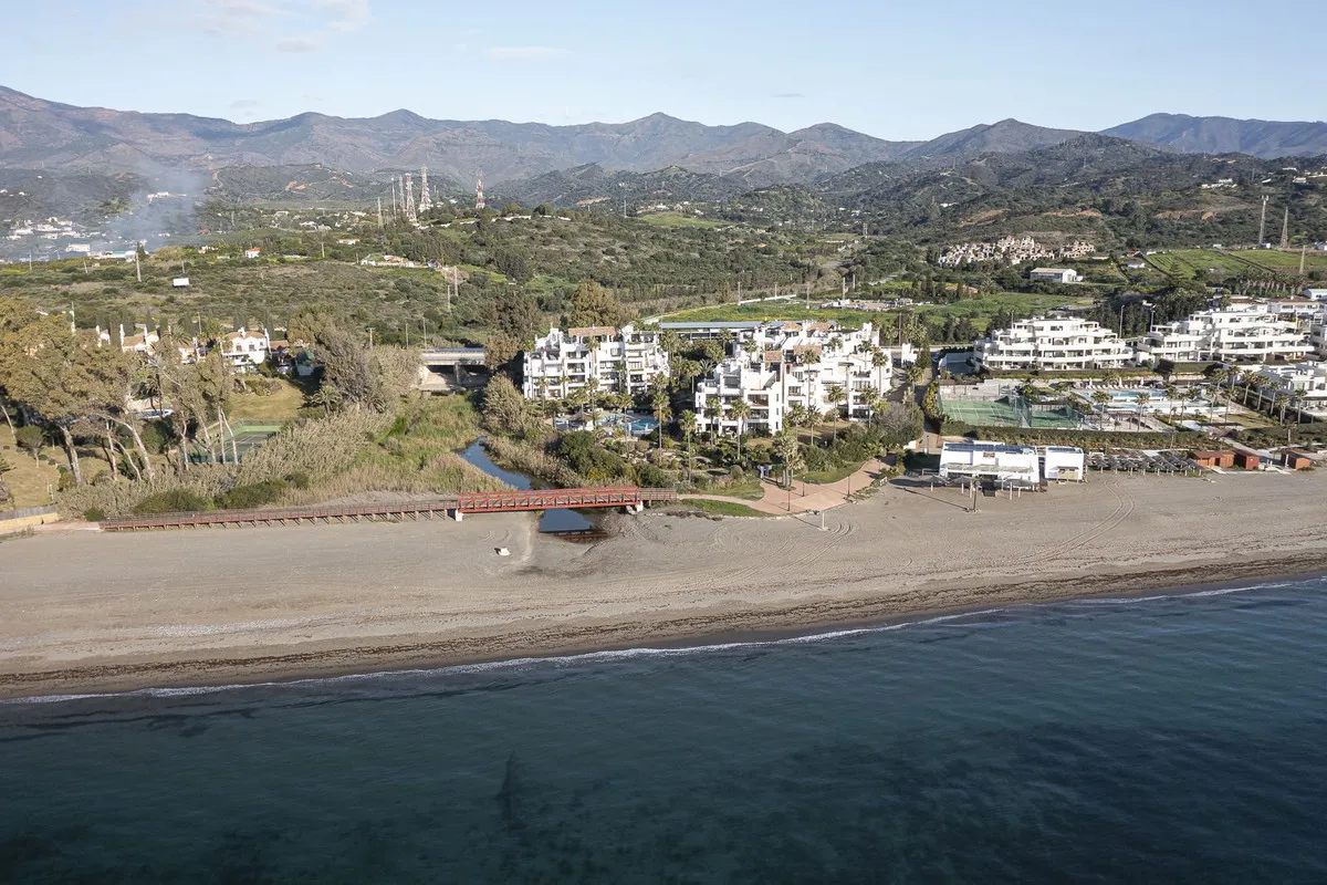 f58789a6-74d3-475f-8464-deb4c2e2a536