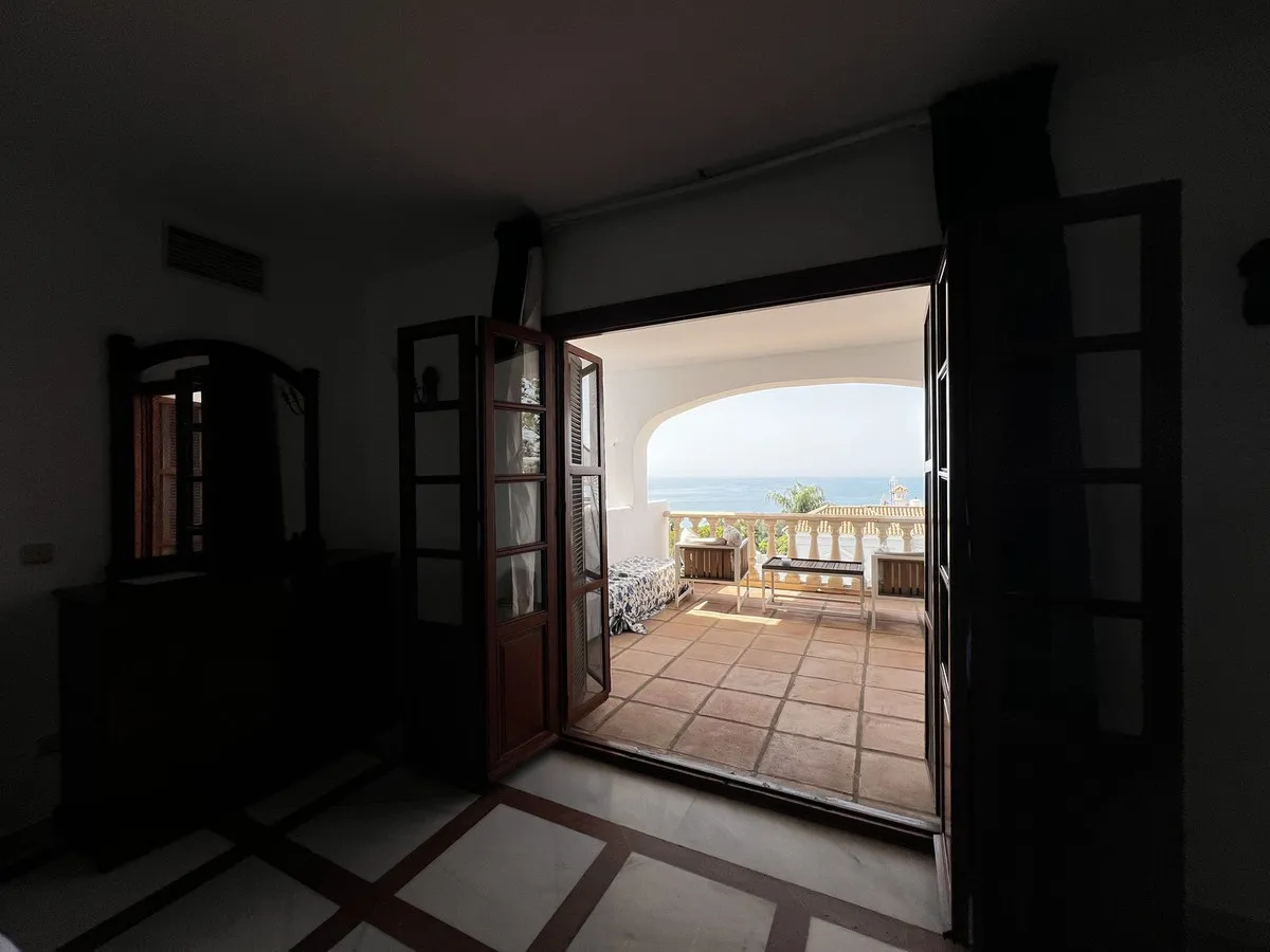 03bba56a-7e7e-4c66-9157-fa584667d555